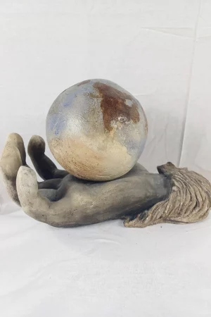 Le Monde dans la Main