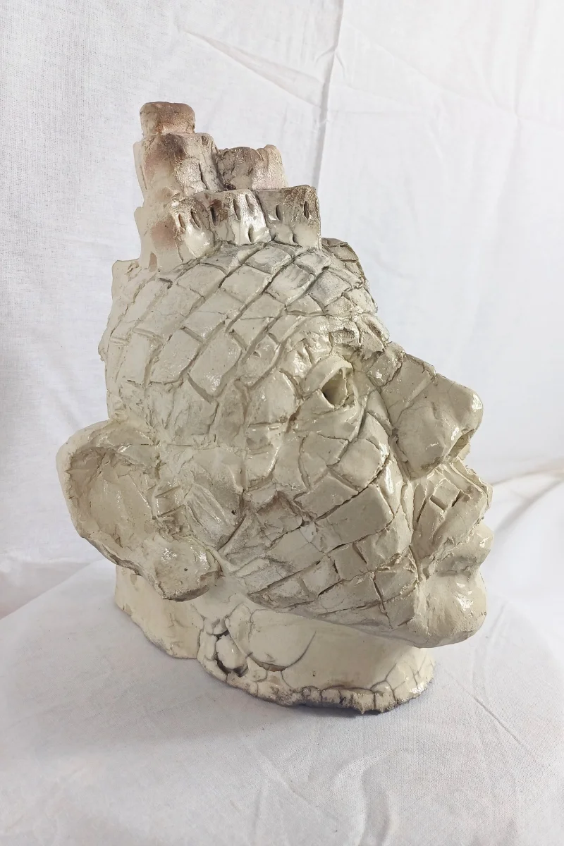 Sculpture pièce unique sur le monde qui appartient