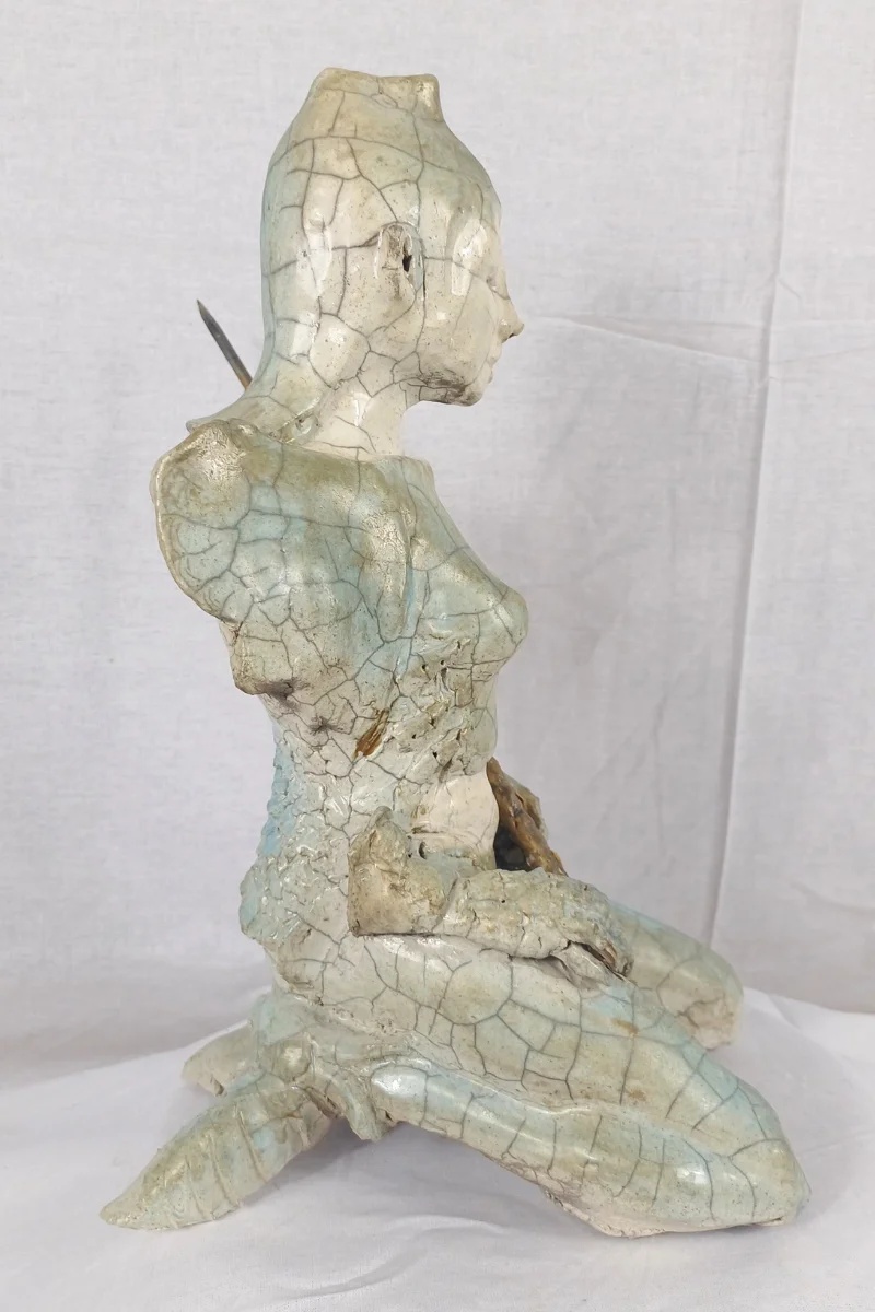 art sculpture guerrière