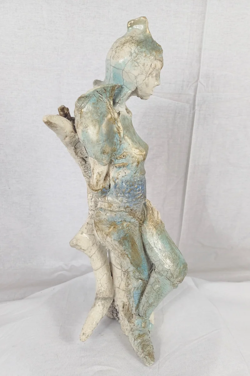 Sculpture de guerrière unique