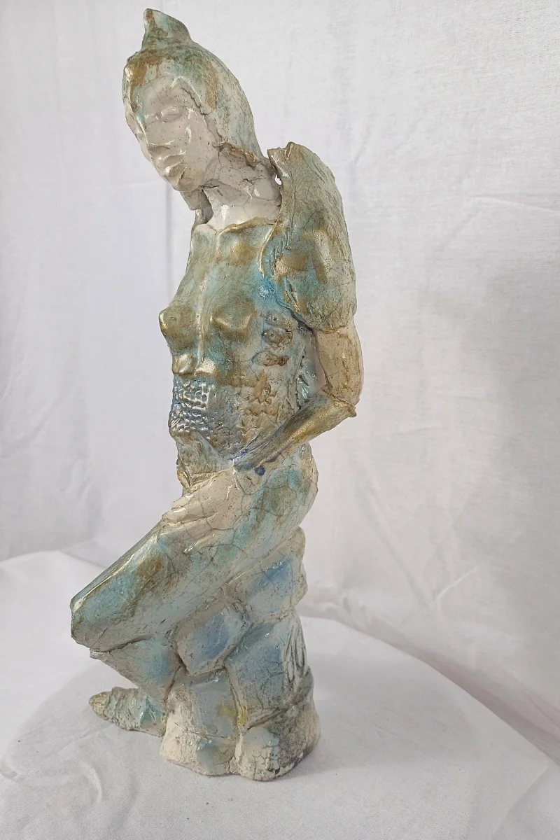 Sculpture de guerrière unique