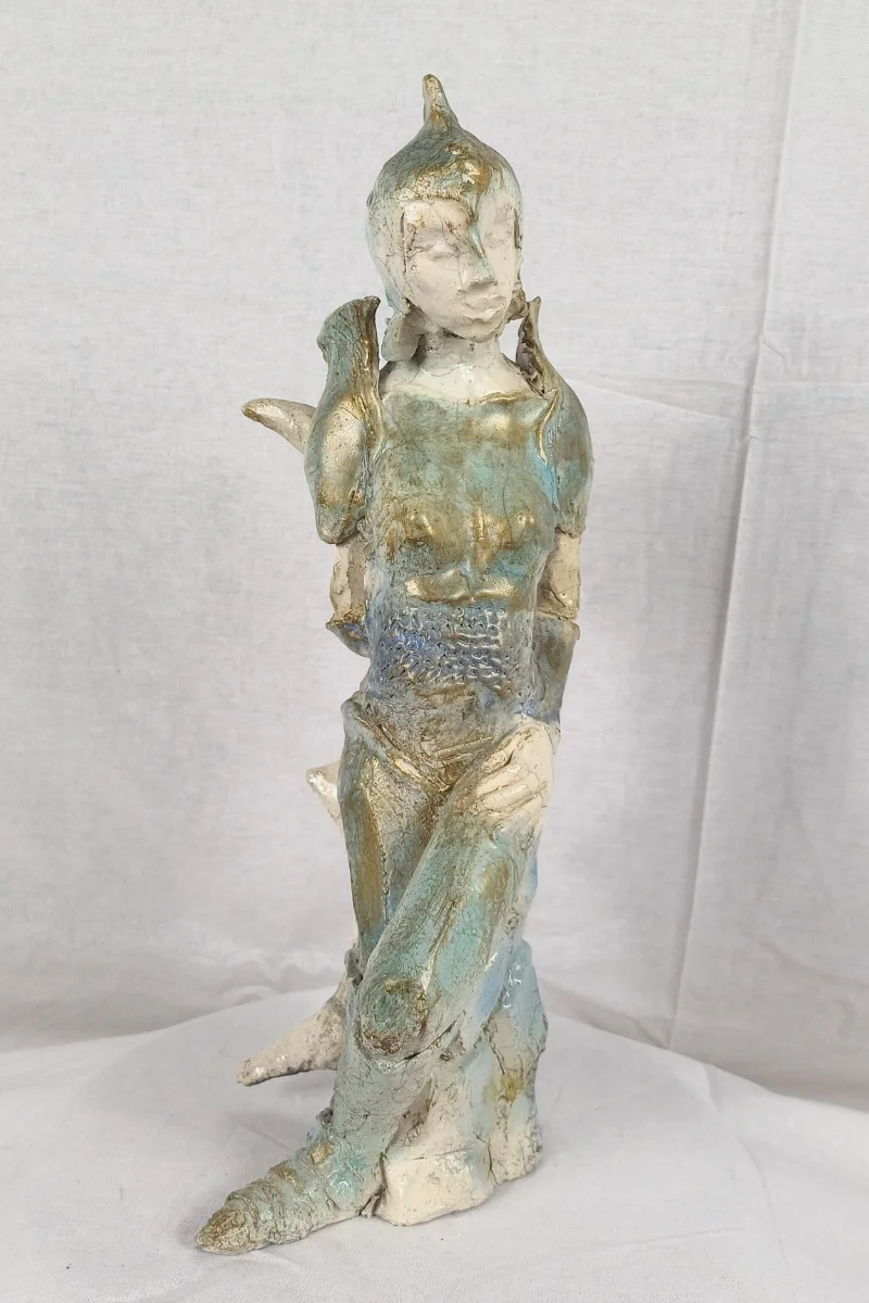 Sculpture de guerrière unique