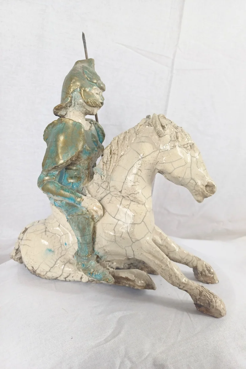 Sculpture d'un guerrier à cheval pièce unique française