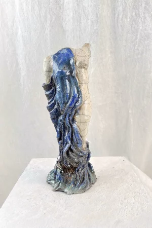 Femme Drapée Marine